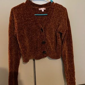 Tan/brownish knitted cropped sweater